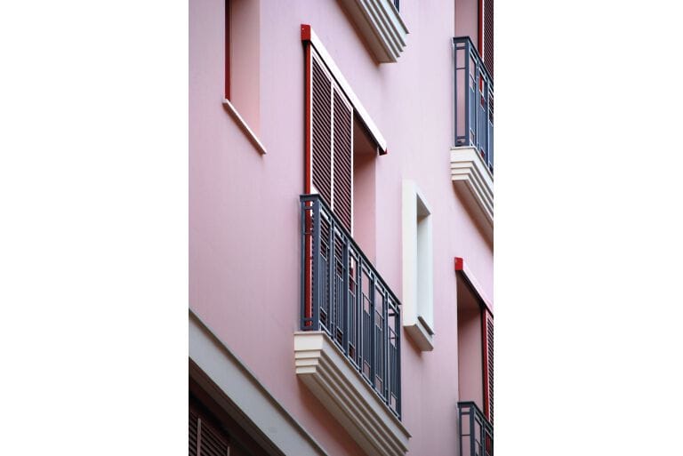 ROB - STRAIGHT SLIDING SHUTTERS