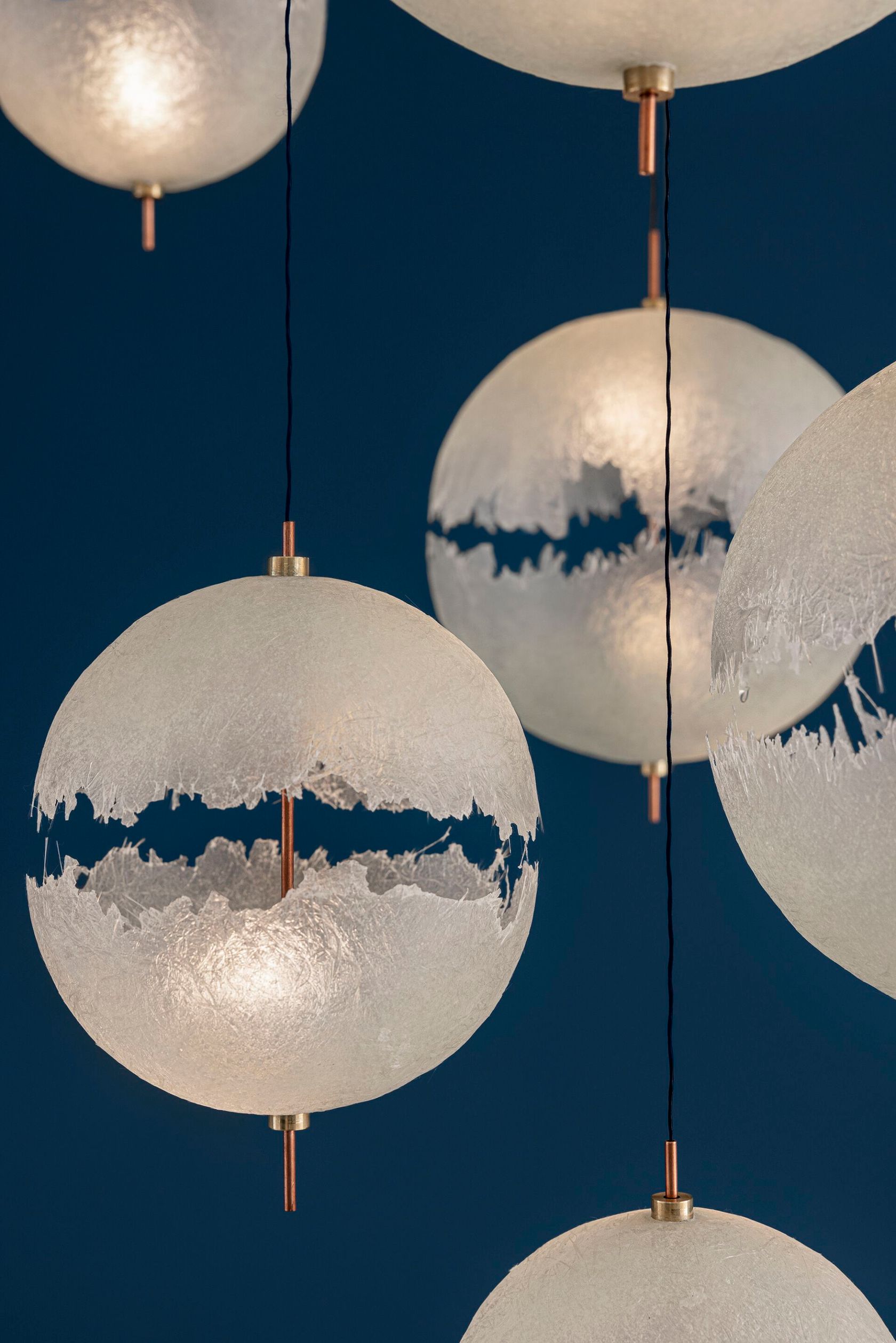 POSTKRISI CHANDELIER