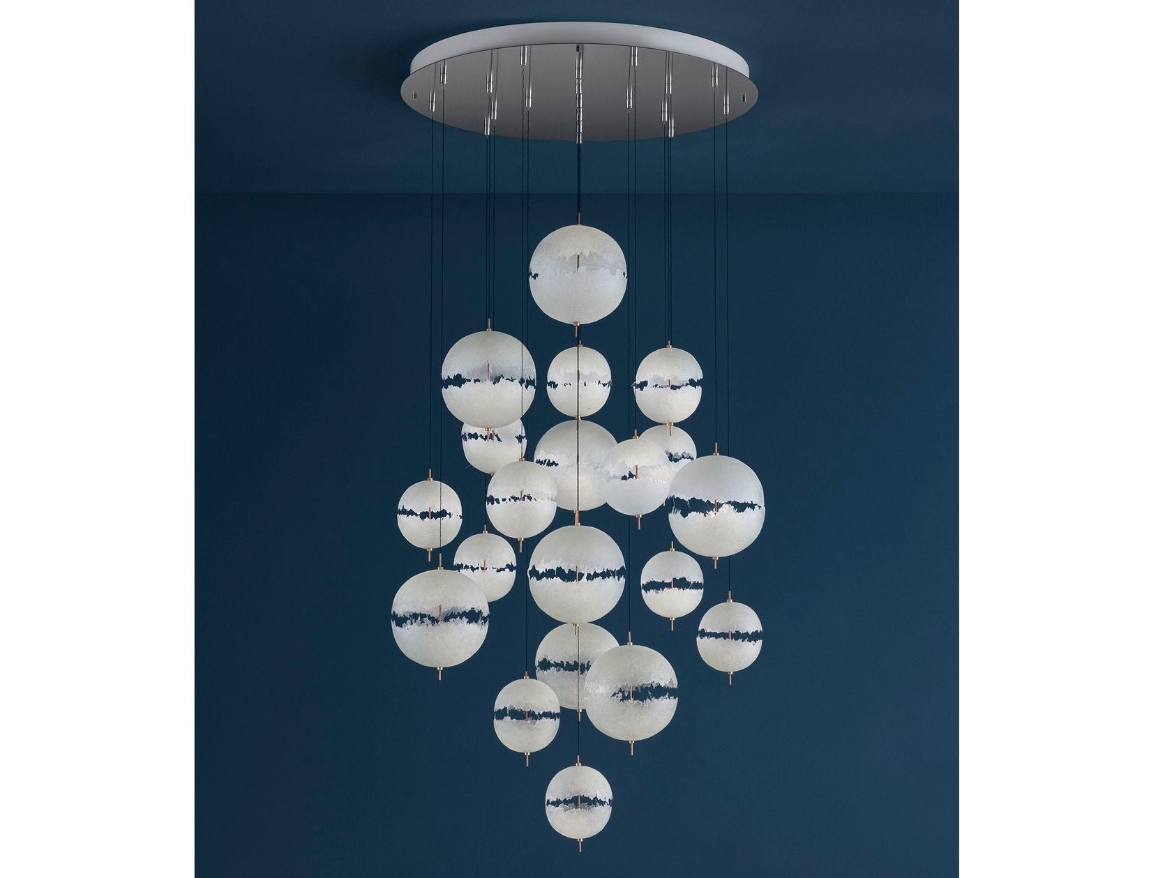 POSTKRISI CHANDELIER