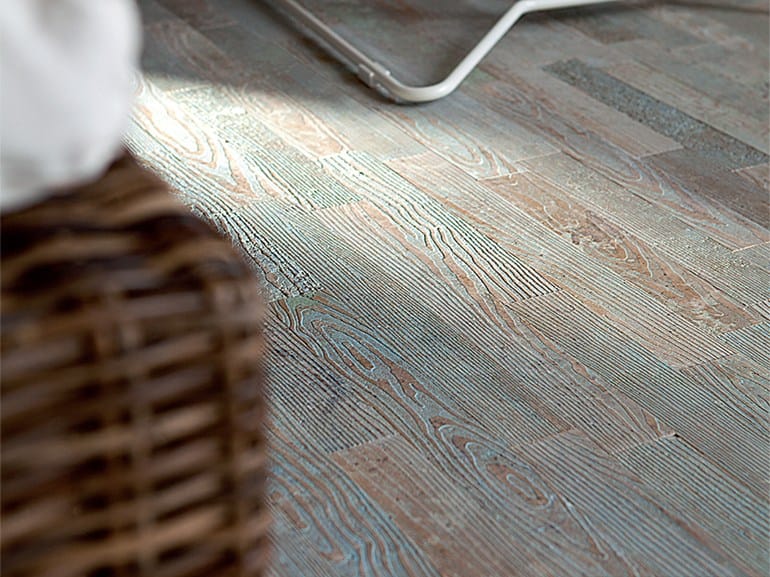 ESSENCE - LISTONCINO