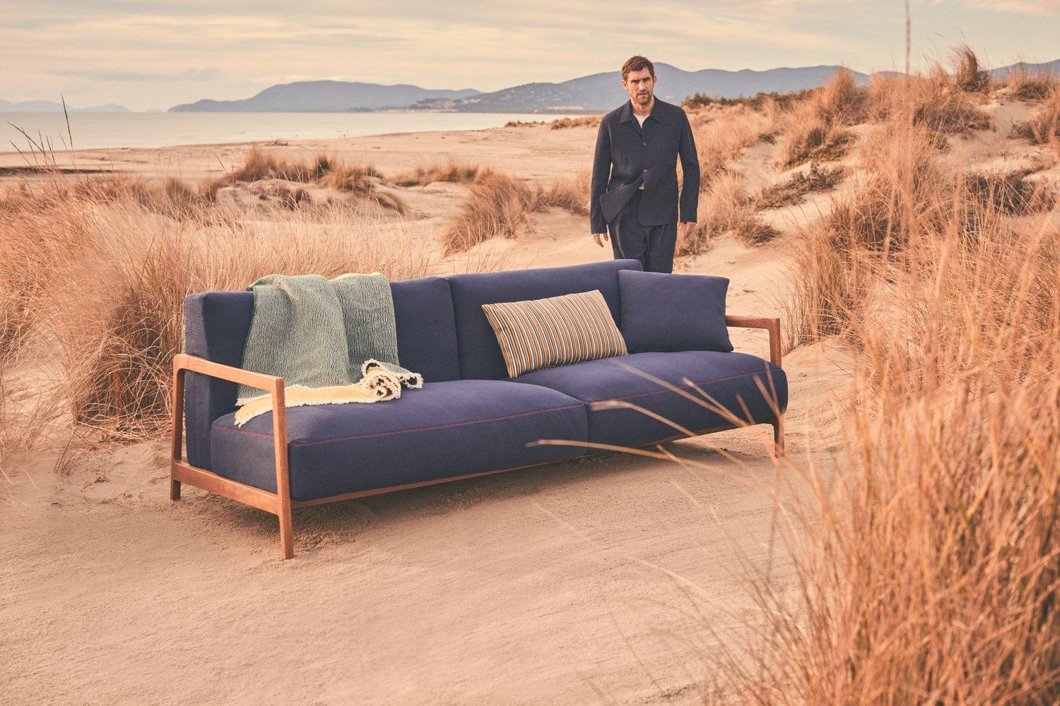 EVERYDAY LIFE OPEN SOFA