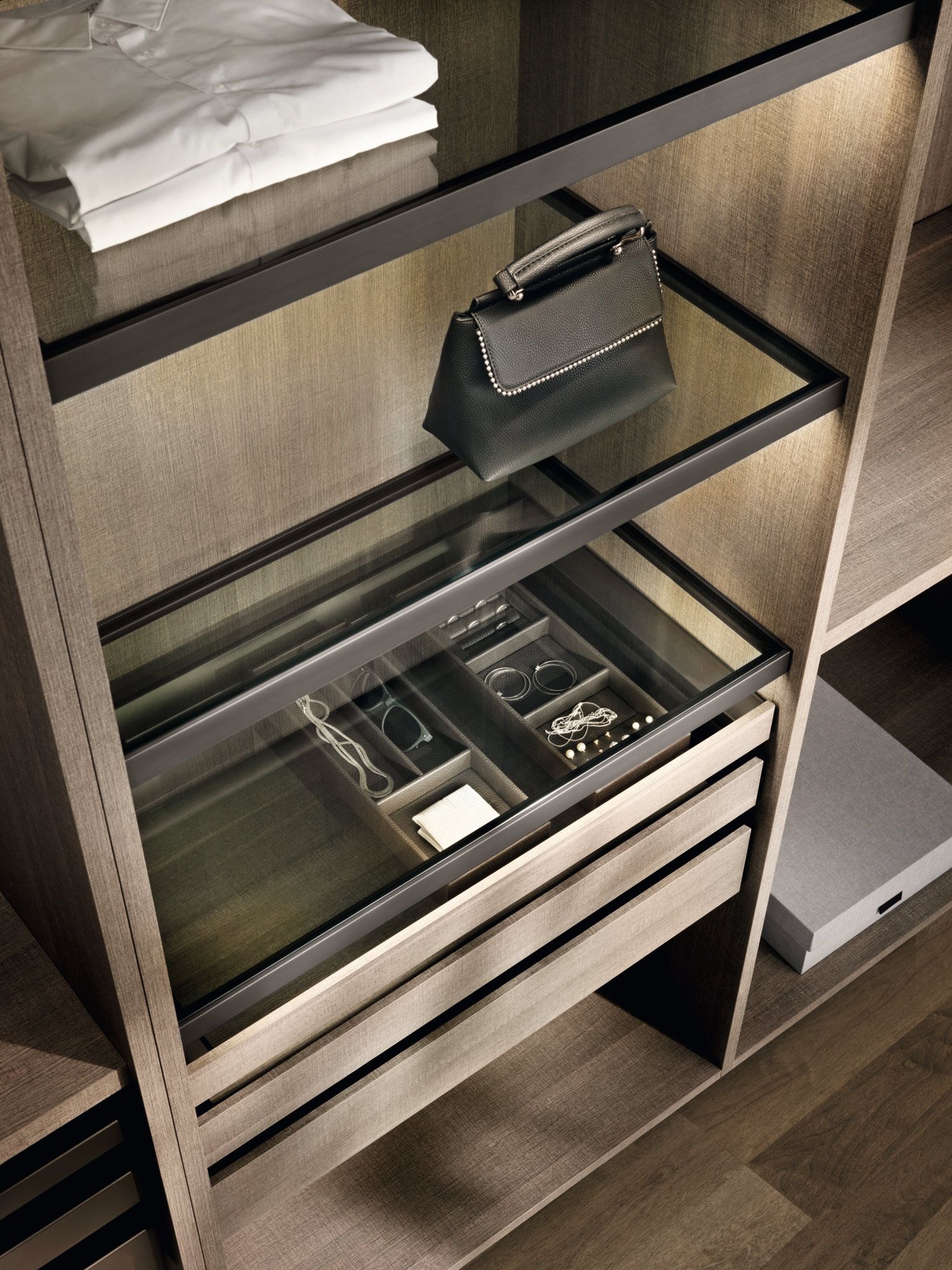 EXCESSORIES - SHELVES