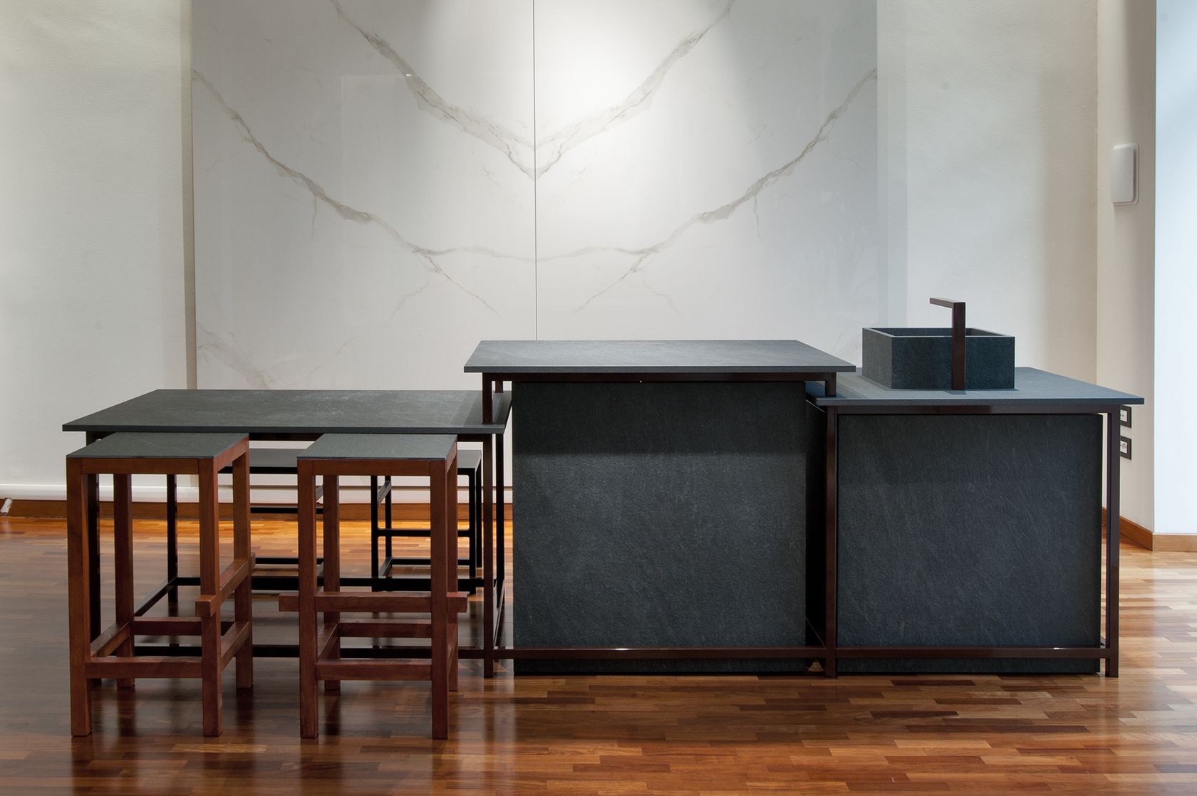 FURNISHING - IN-SIDE