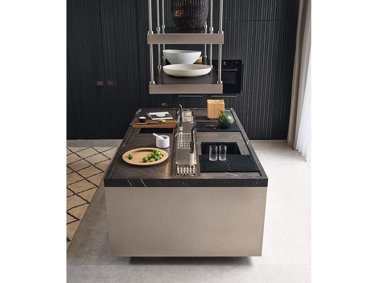 ITALIA + FRAME SYSTEM