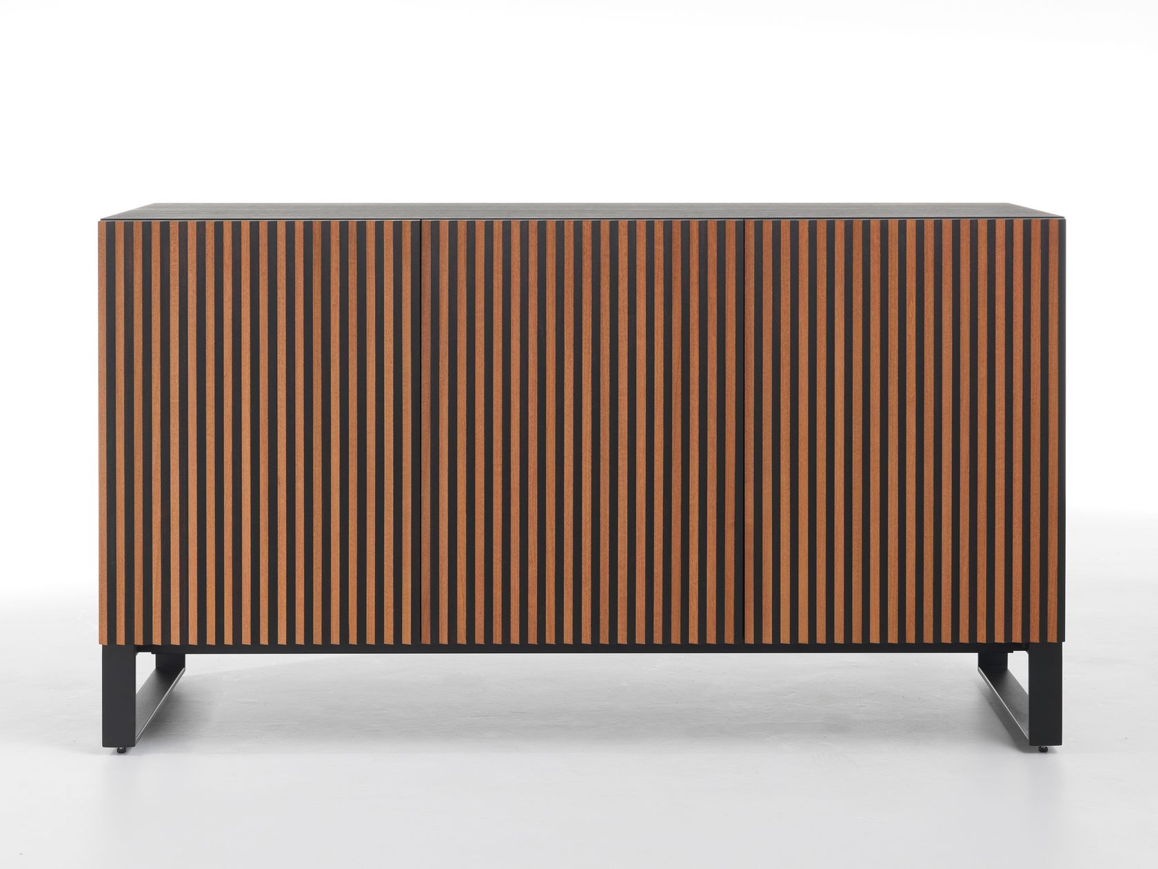 LEON WOOD ON-THE-BASE MOCA