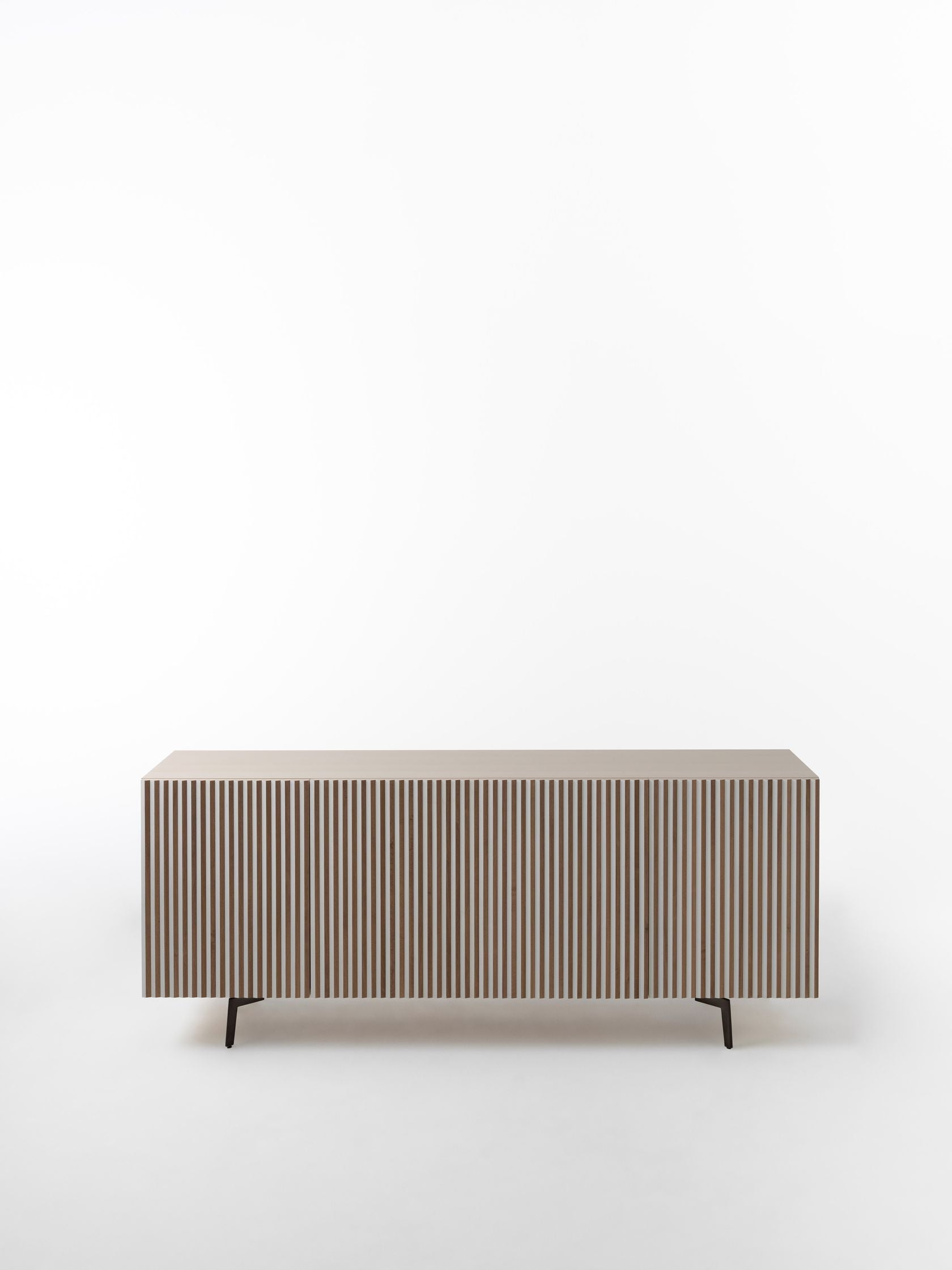 LEON WOOD ON-THE-BASE IMBIANCATO