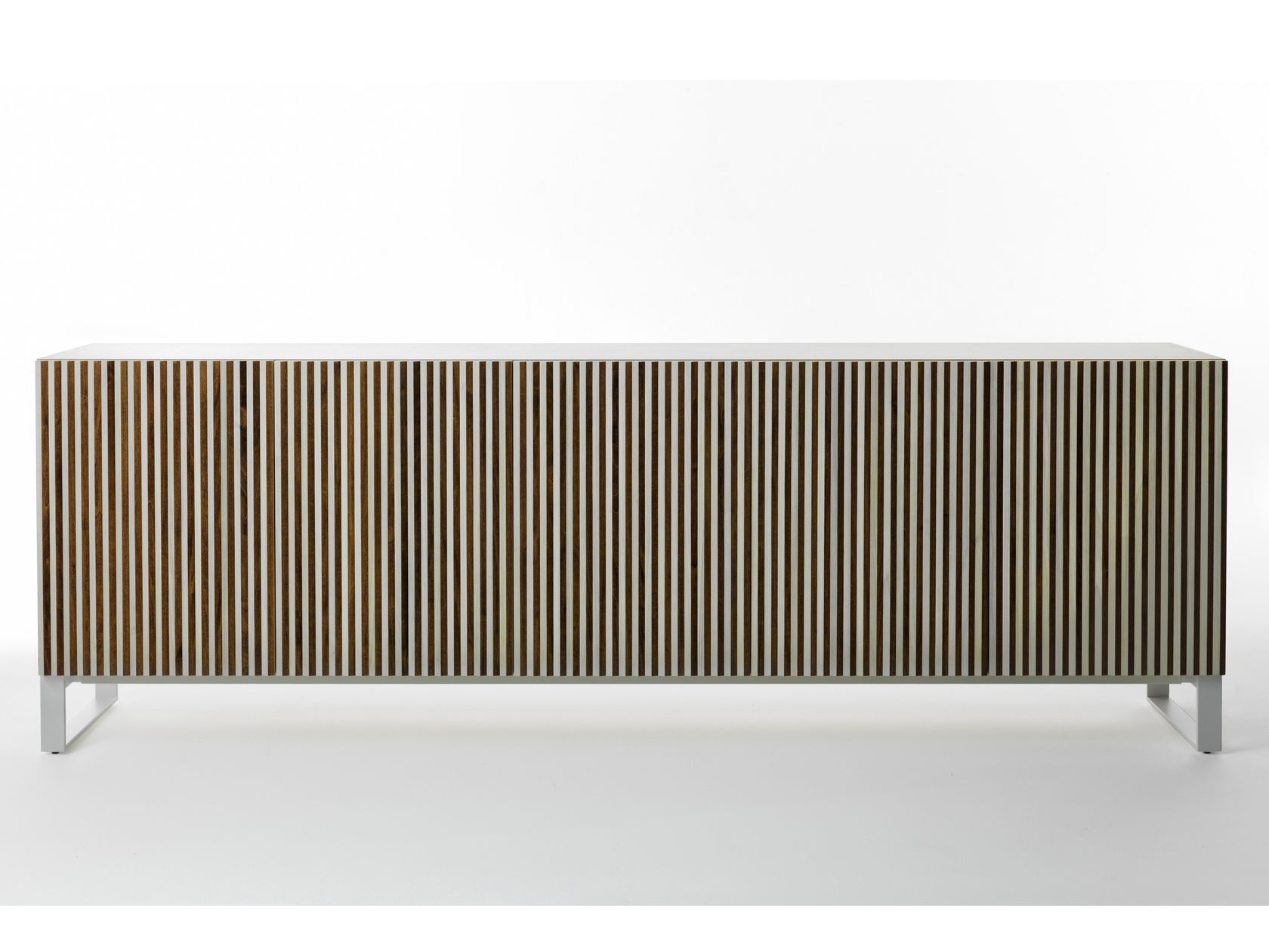 LEON WOOD ON-THE-BASE IMBIANCATO