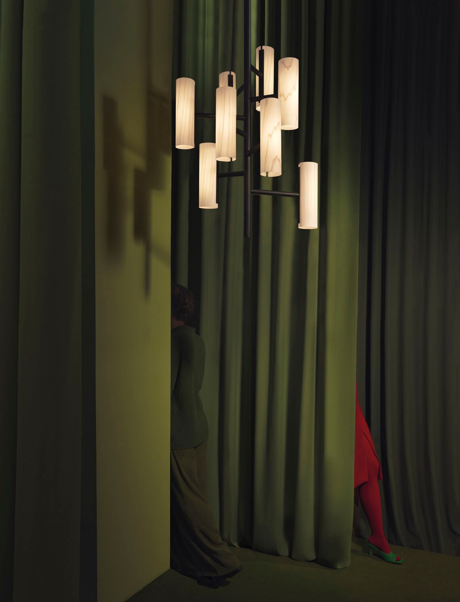 BLACK NOTE CHANDELIER