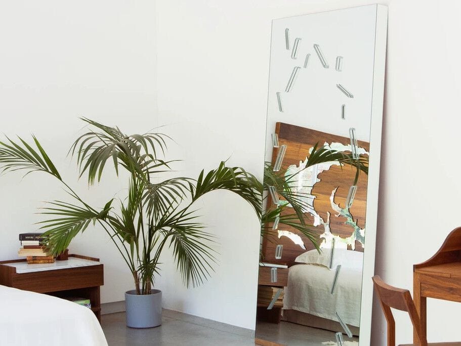 IL LANCIATORE DI COLTELLI