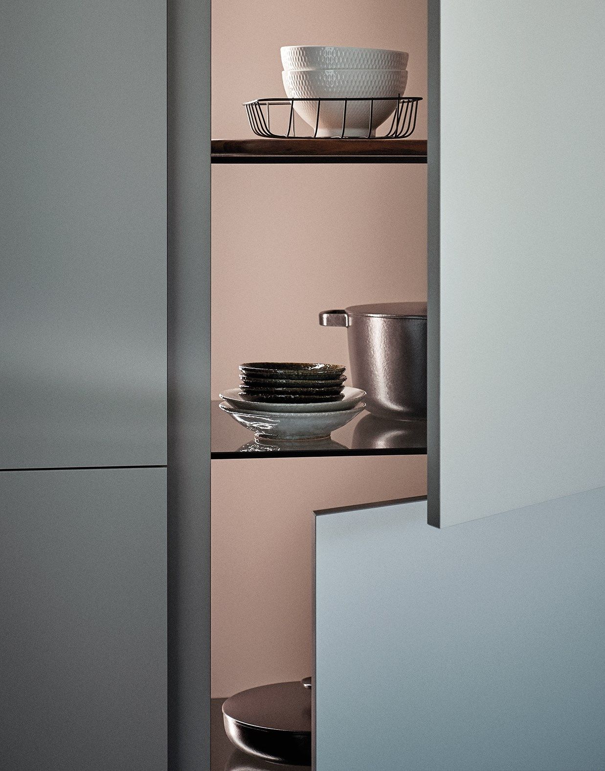 N_ELLE - OUTSTANDING LIGHTNESS