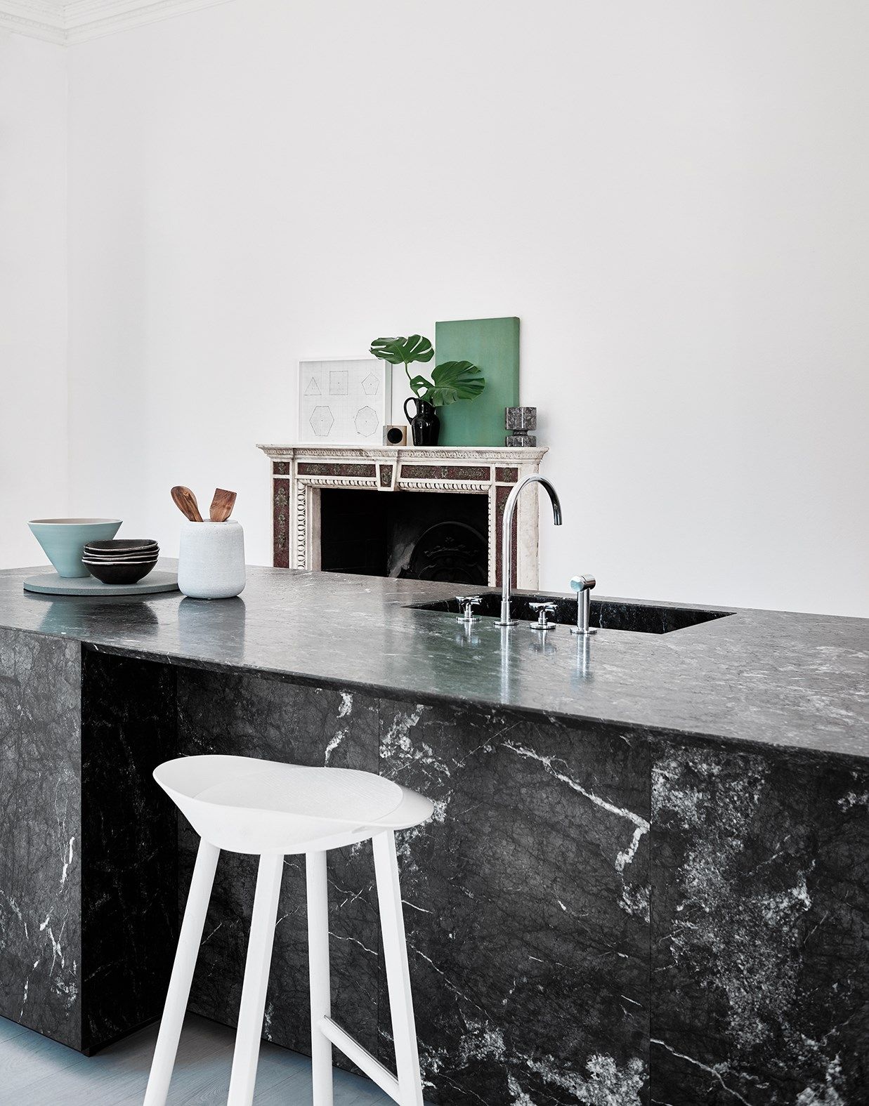 N_ELLE - UNEXPECTED CONTRAST