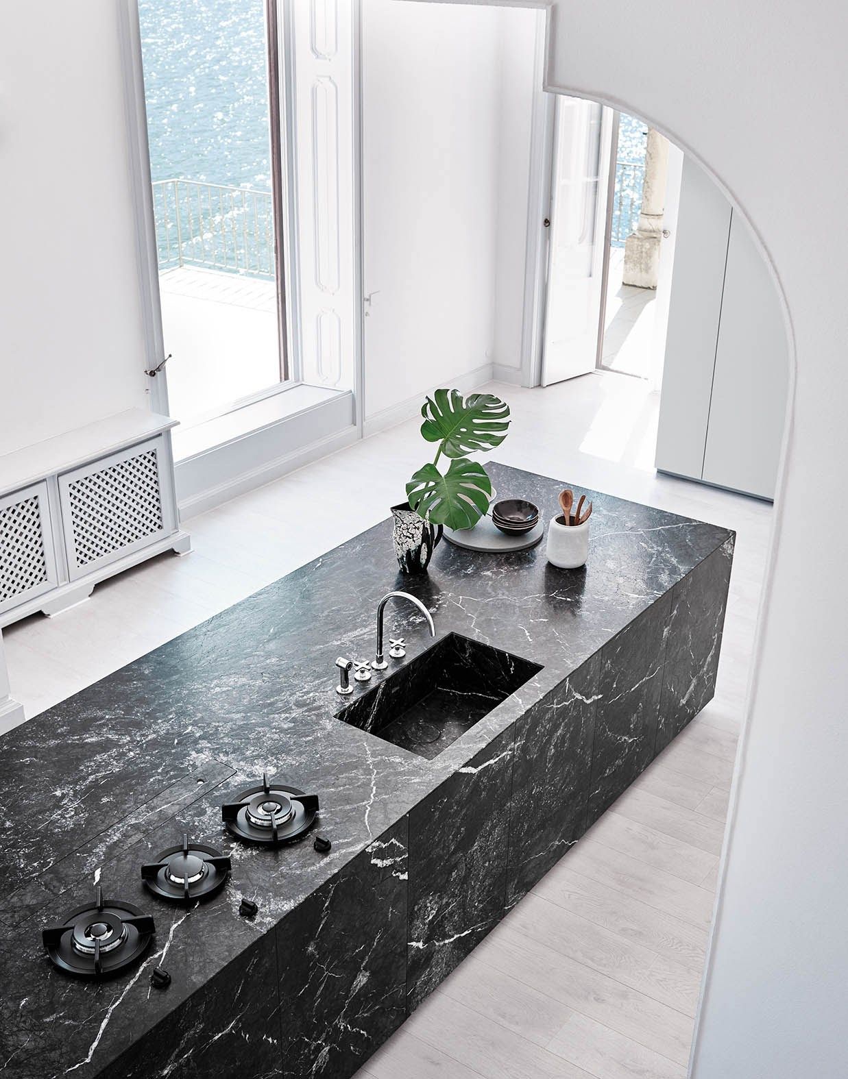 N_ELLE - UNEXPECTED CONTRAST