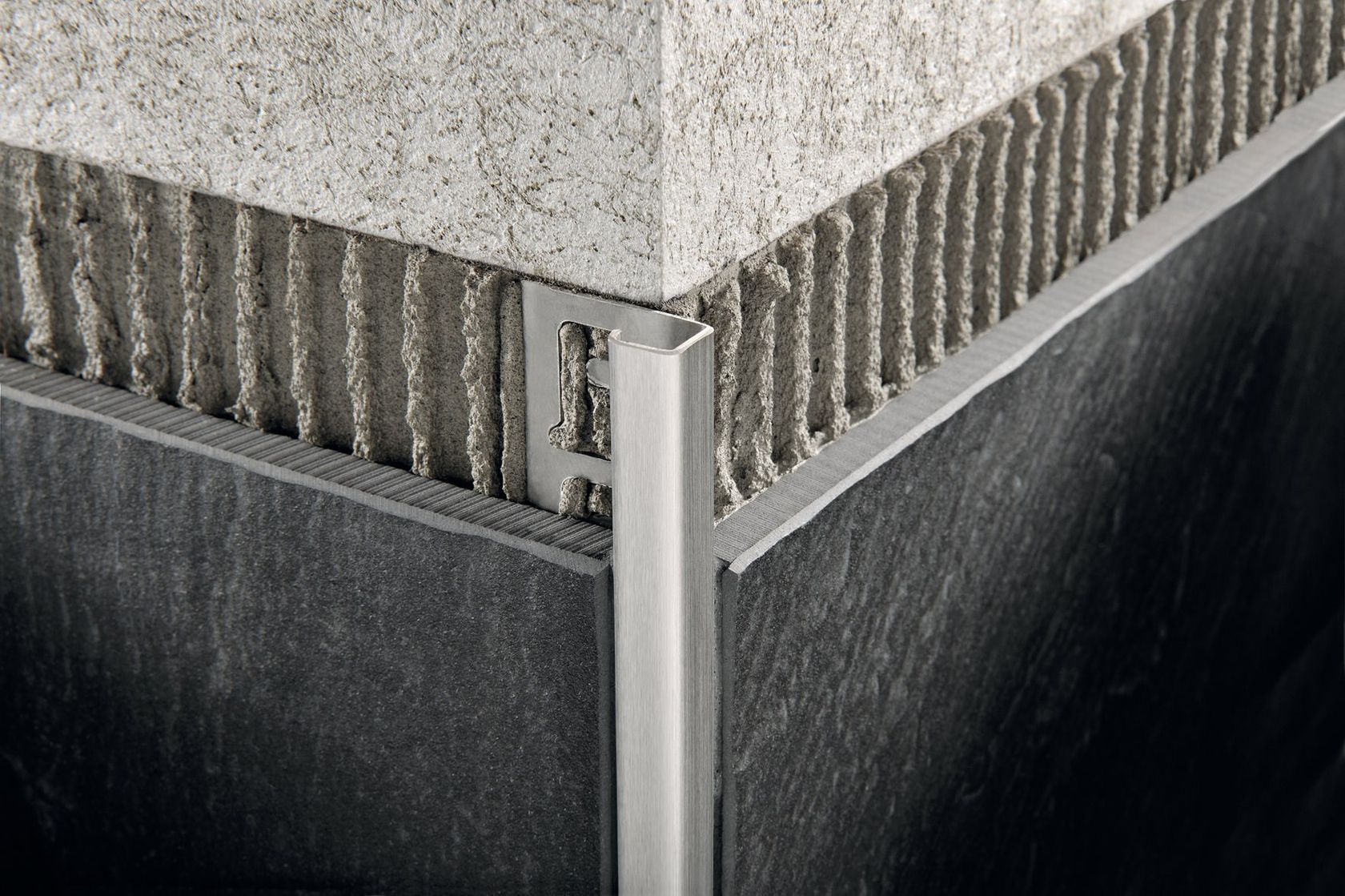 PROJOLLY SQUARE STEEL