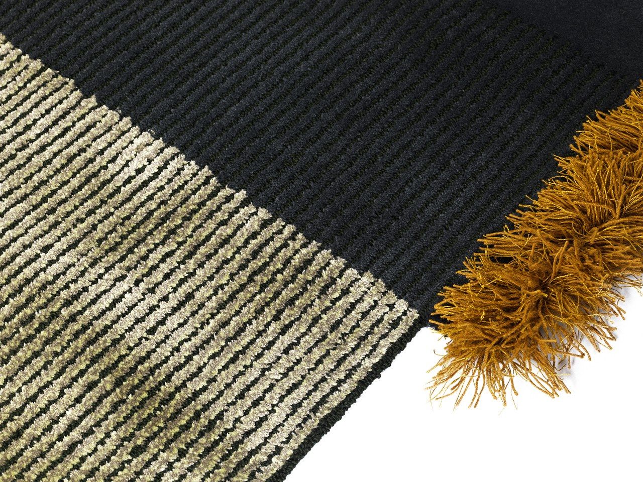 SELCE 2 GOETHITE BLUE