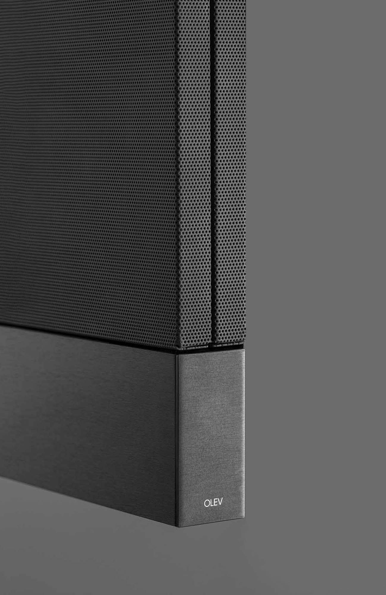 STAGE VERTICAL SILENCE