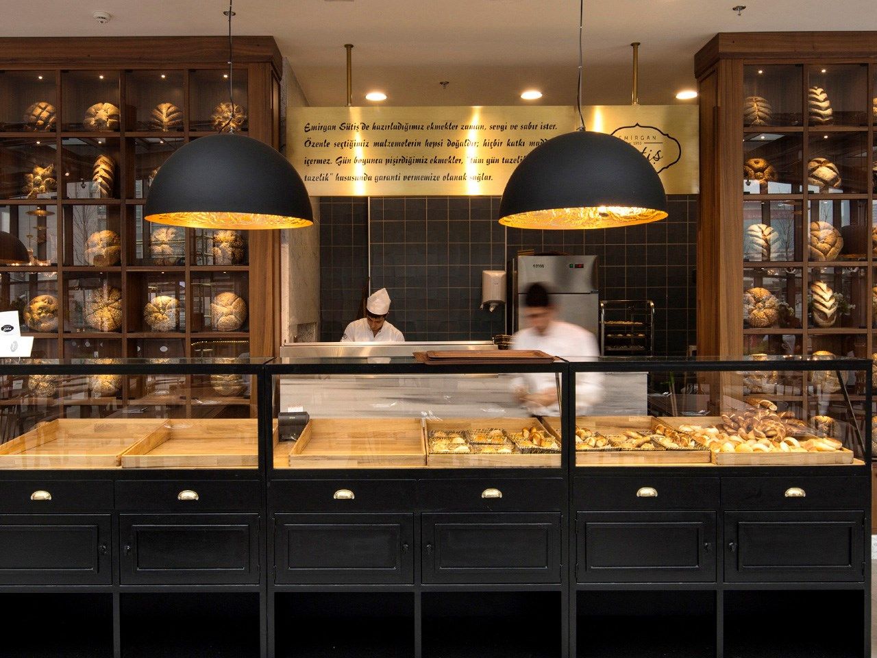 STCHU-MOON CHANDELIER