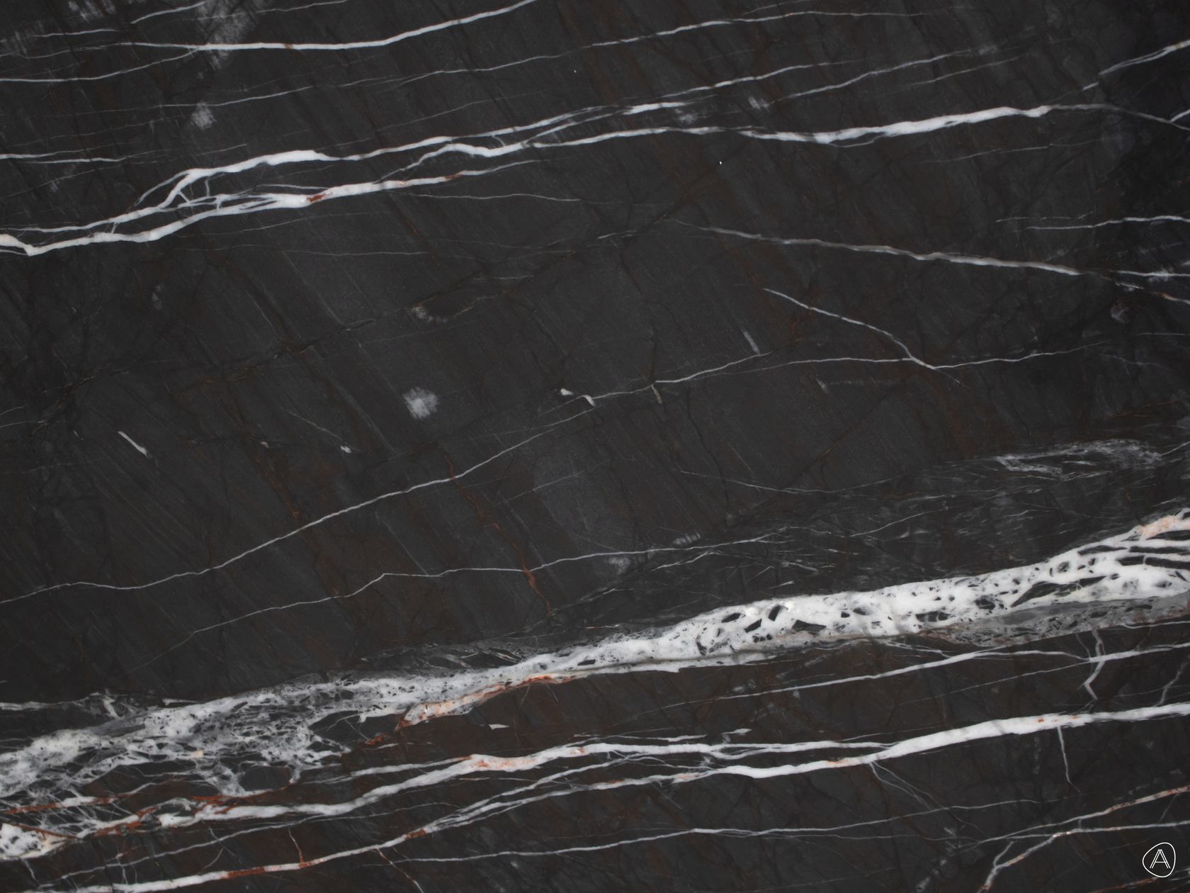 QUARZITE BLACK SPIDER