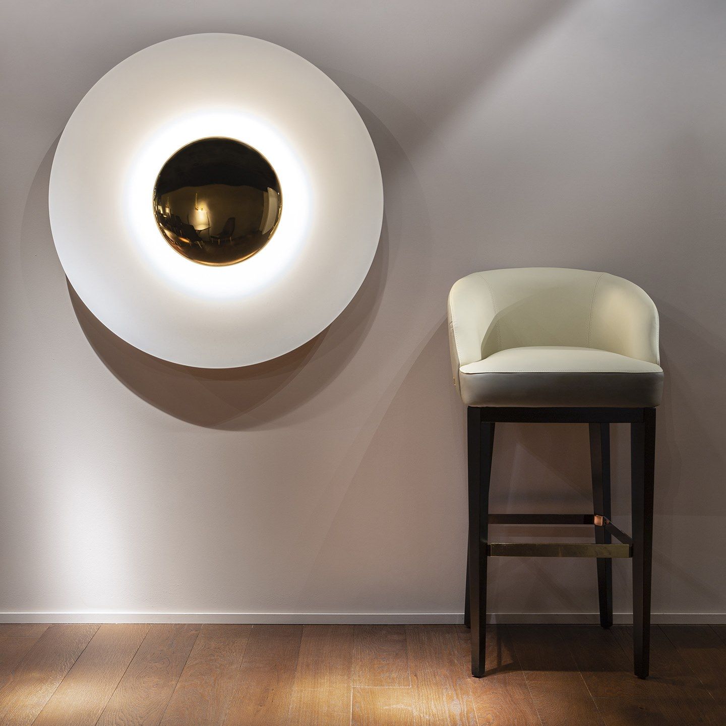 CIRCLE LAMP