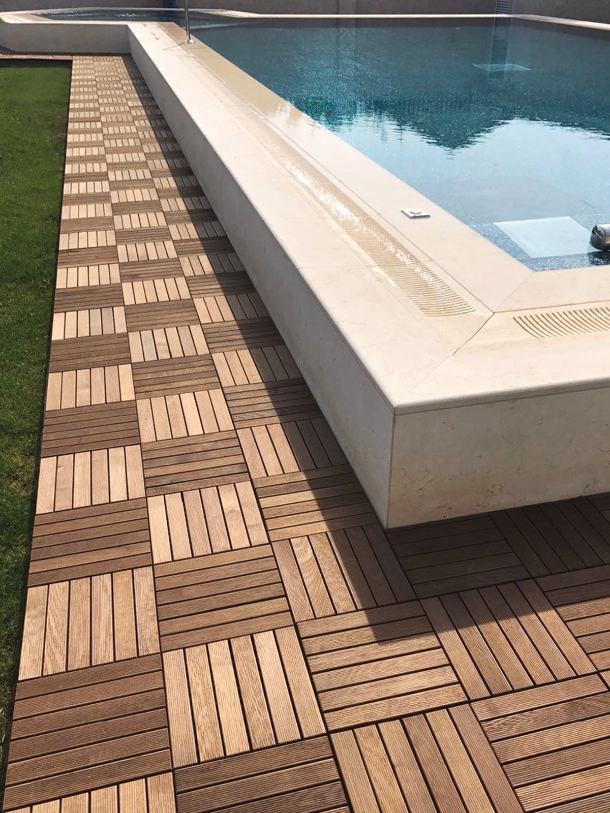 DECK TILES