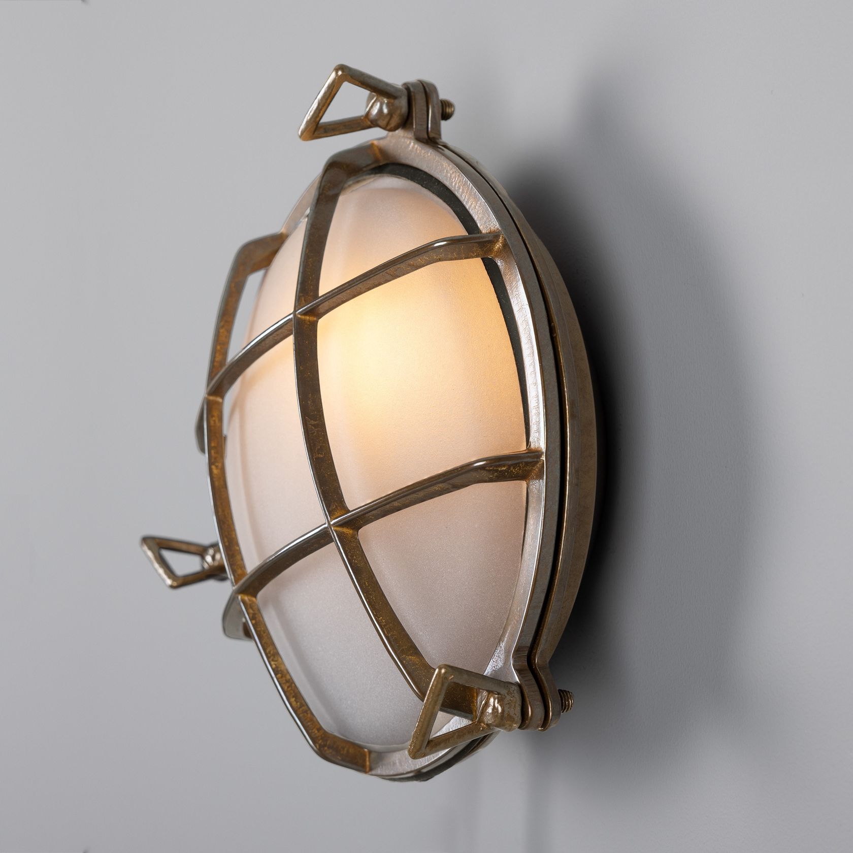 EVANDER MARINE BULKHEAD WALL LIGHT