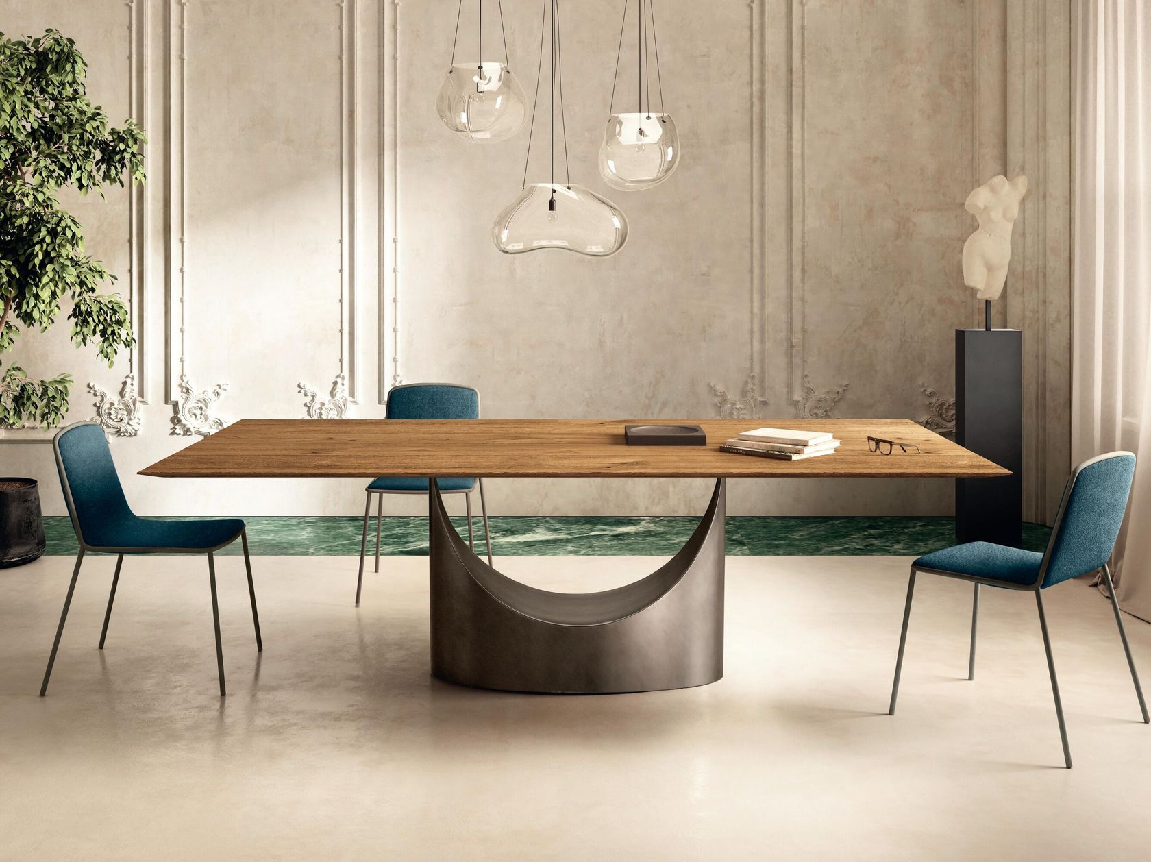 U TABLE - 2490W