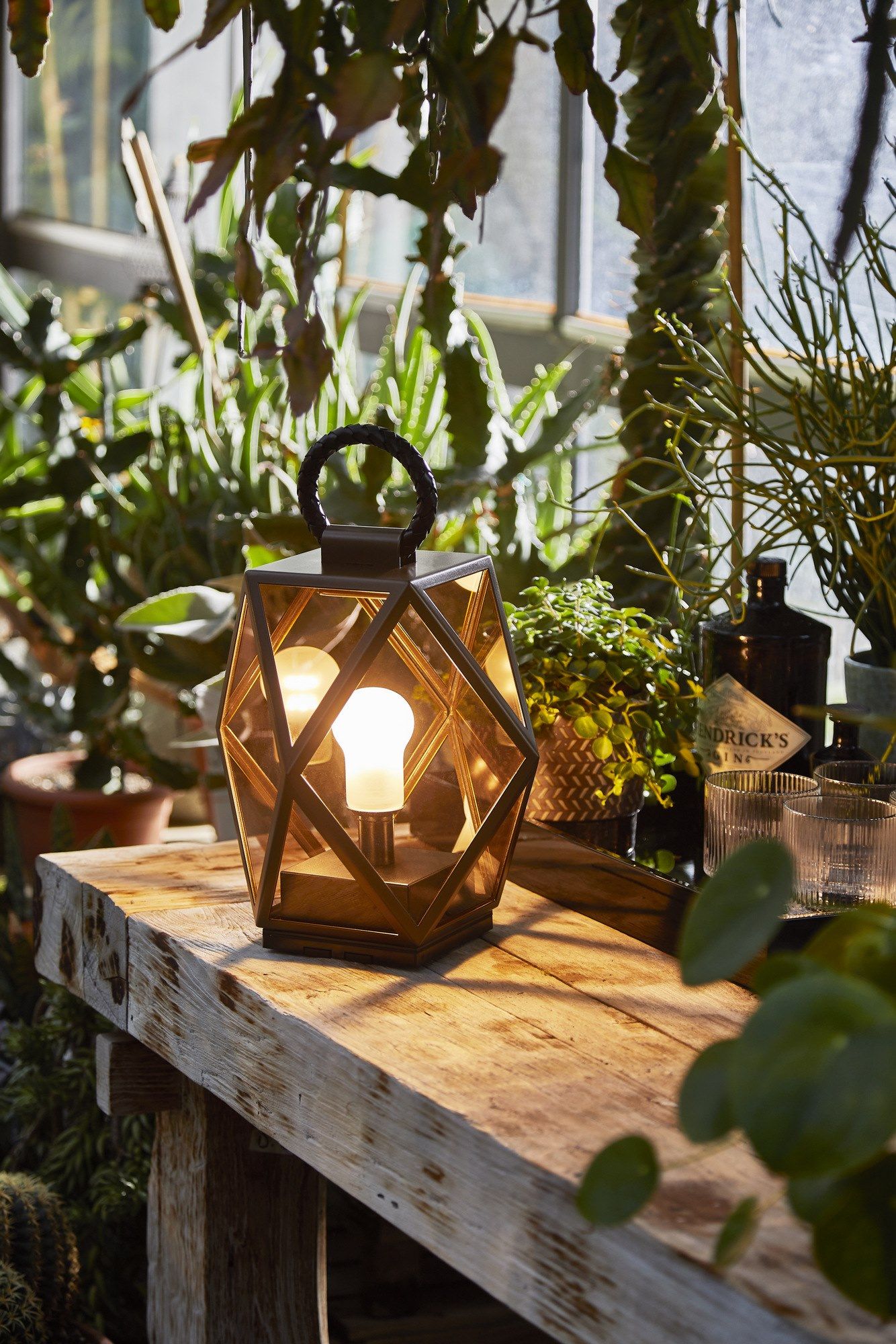 MUSE LANTERN OUTDOOR BATTERY