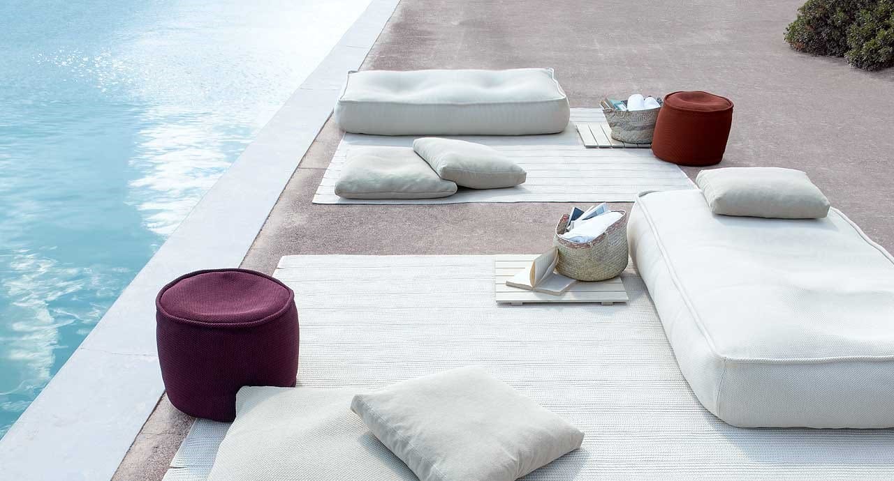 Outdoor cushion