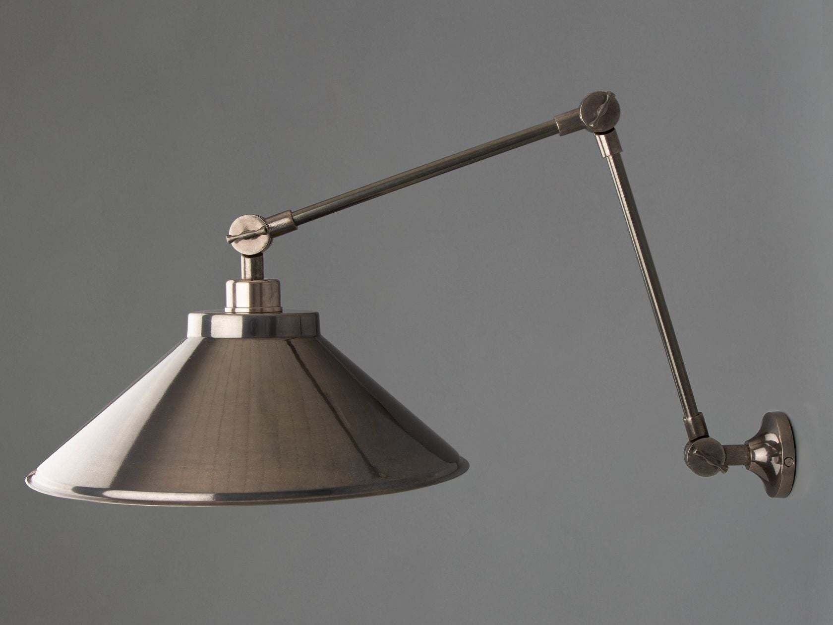 RIO ADJUSTABLE INDUSTRIAL WALL LIGHT