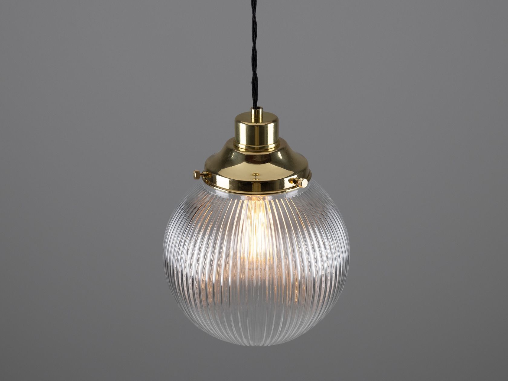 STANLEY 200MM HOLOPHANE GLOBE PENDANT