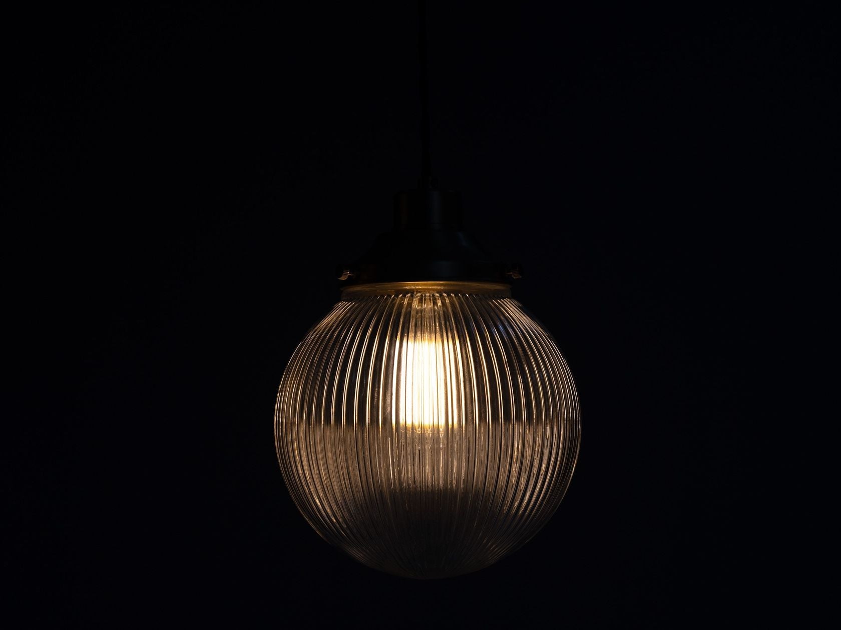 STANLEY 200MM HOLOPHANE GLOBE PENDANT