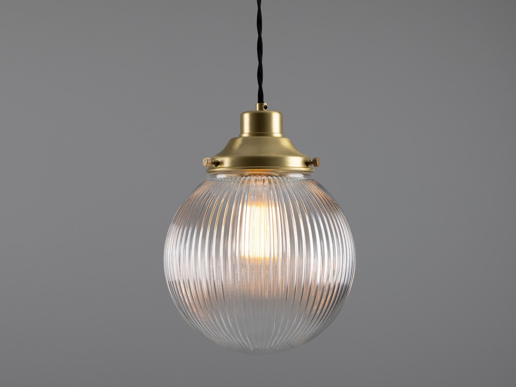 STANLEY 200MM HOLOPHANE GLOBE PENDANT