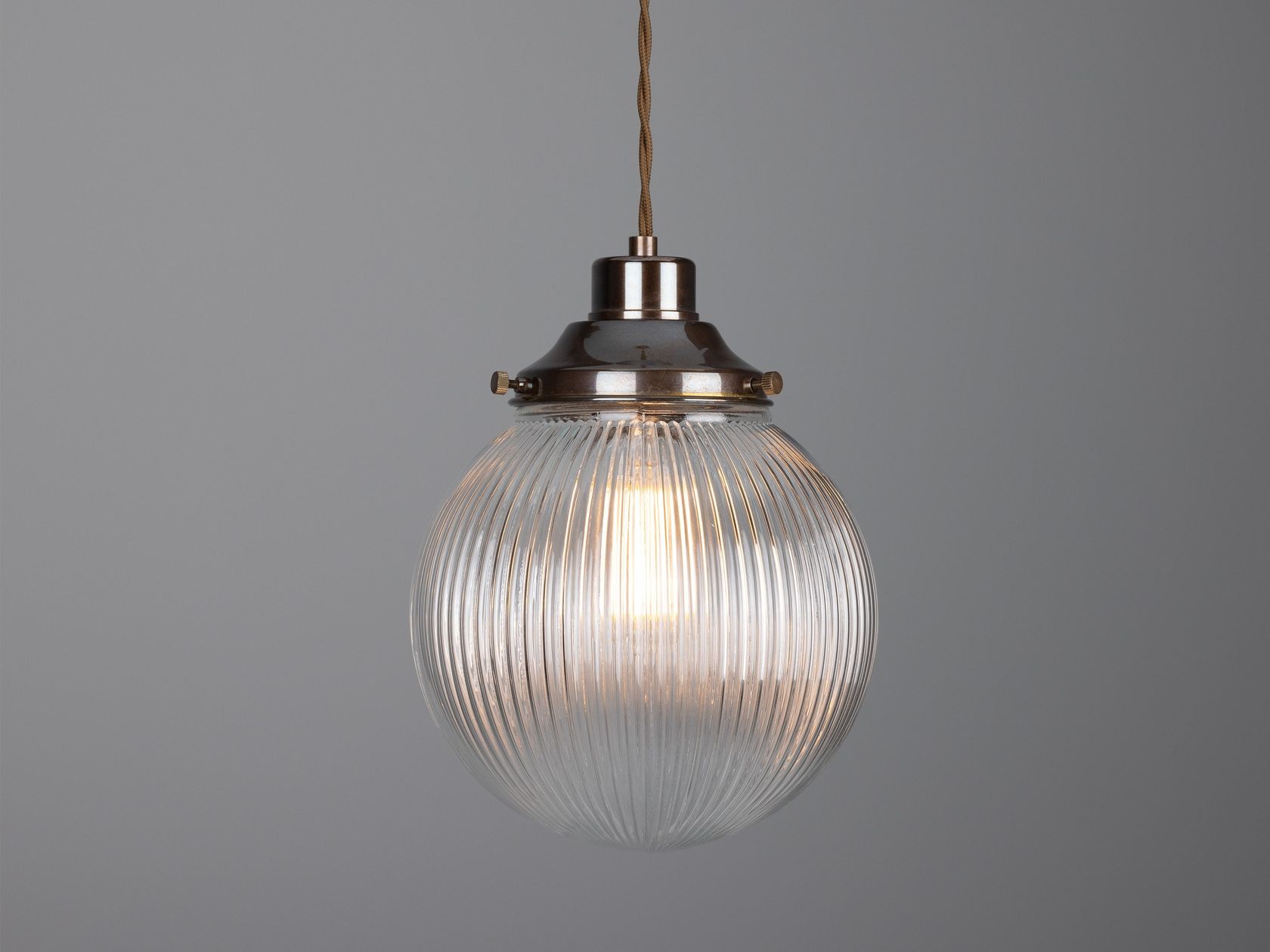 STANLEY 200MM HOLOPHANE GLOBE PENDANT