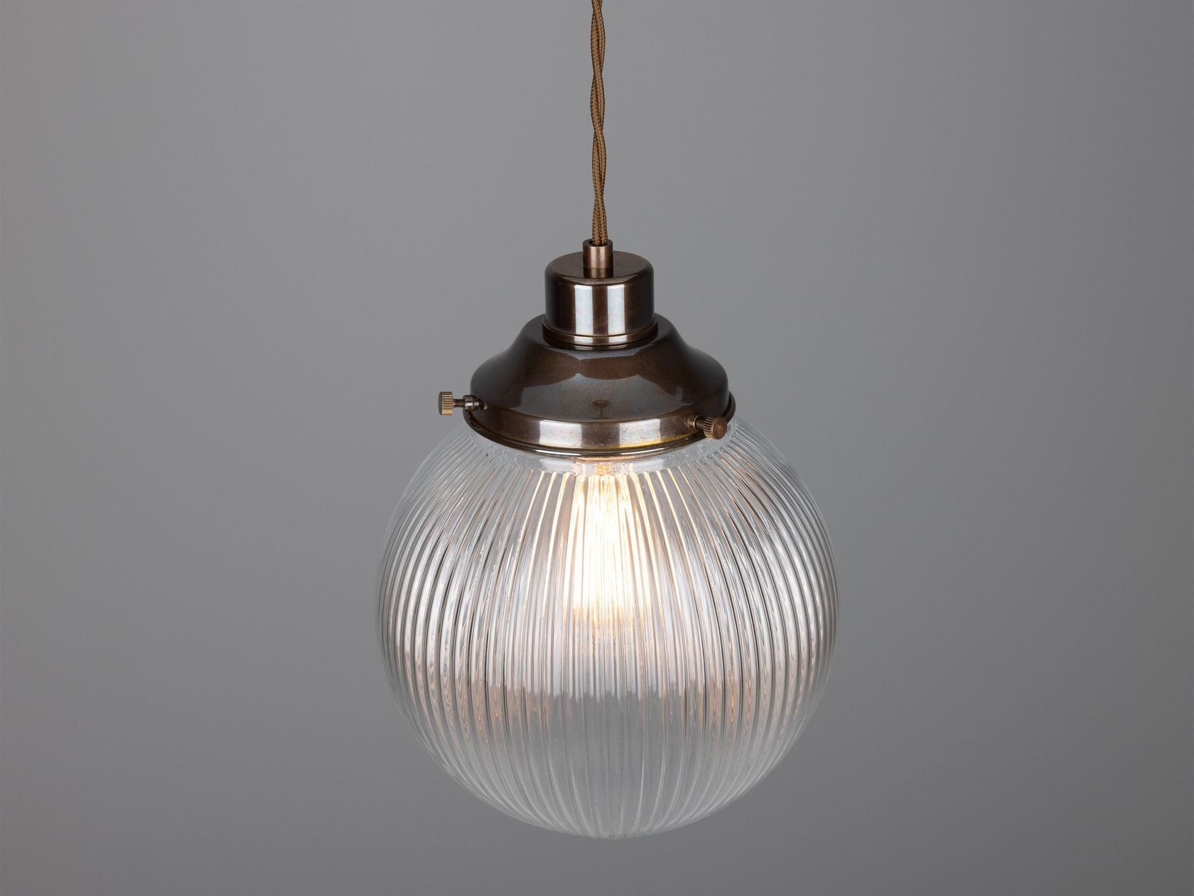 STANLEY 200MM HOLOPHANE GLOBE PENDANT