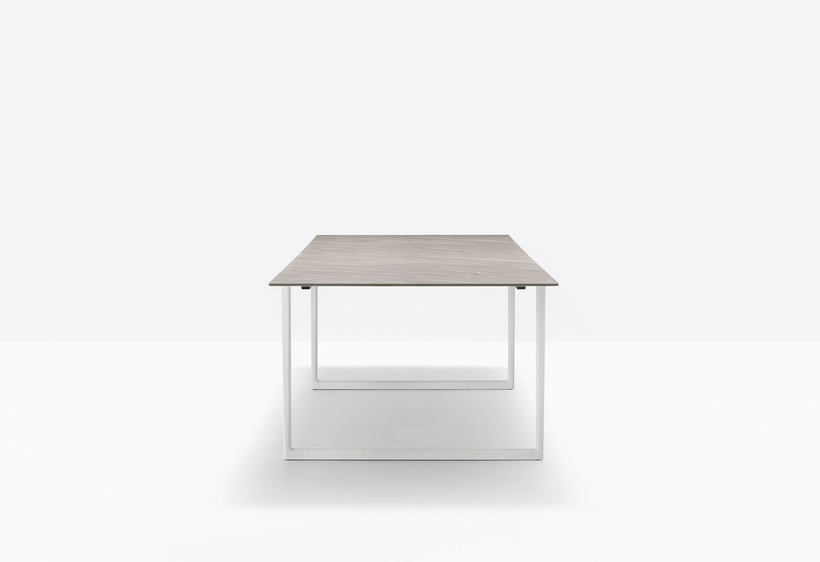 TOA TABLE OUTDOOR