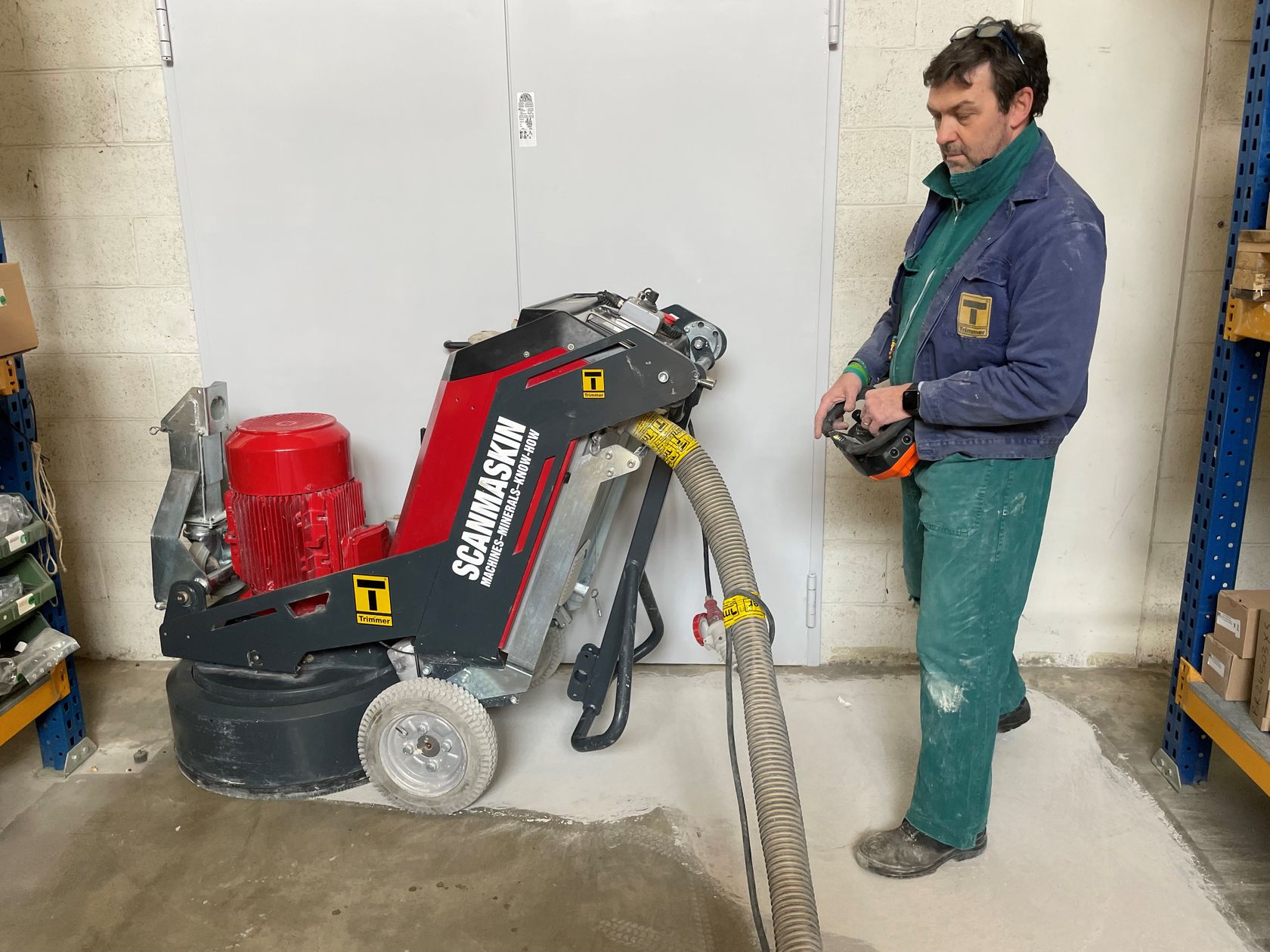 WORLD SERIES 28 REMOTE CONTROLLED SANDER