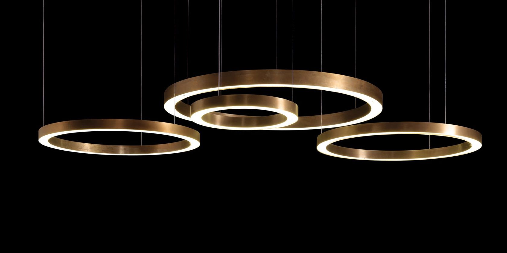 LIGHT RINGS HORIZONTAL