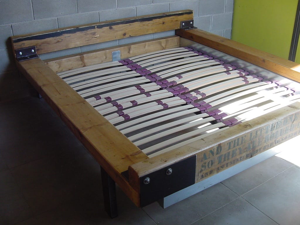 THE BUILDER BED