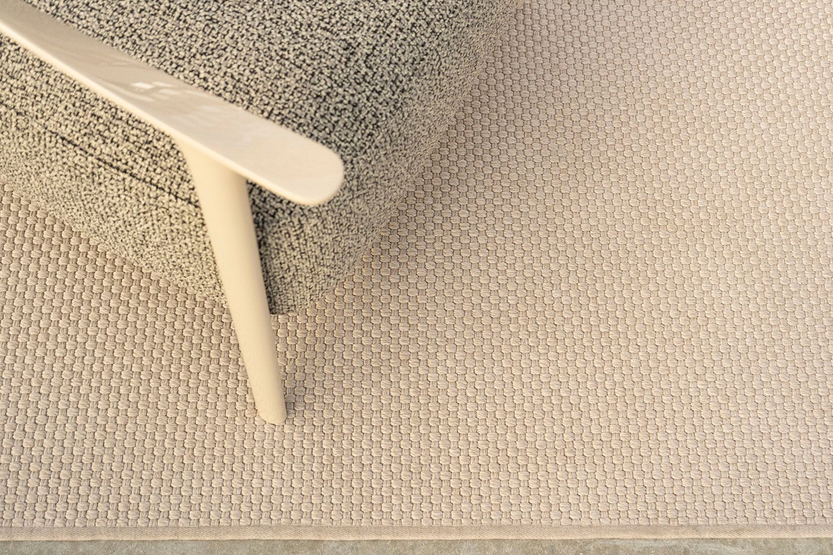 Rectangular rug